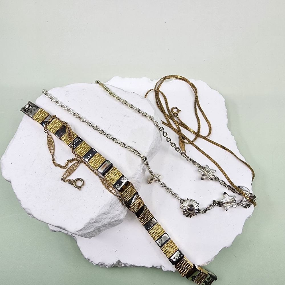 Napier 3 Pc Necklace Set Gold & Silver Tone Chain Charm Vintage Layering Jewelry
